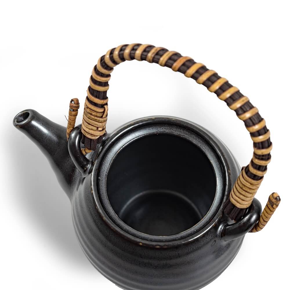 moya-accessories-teapot-nobu-from-above-small Traditionele Japanse Theepot voor Losse Thee - Nobu - bovenaanzicht